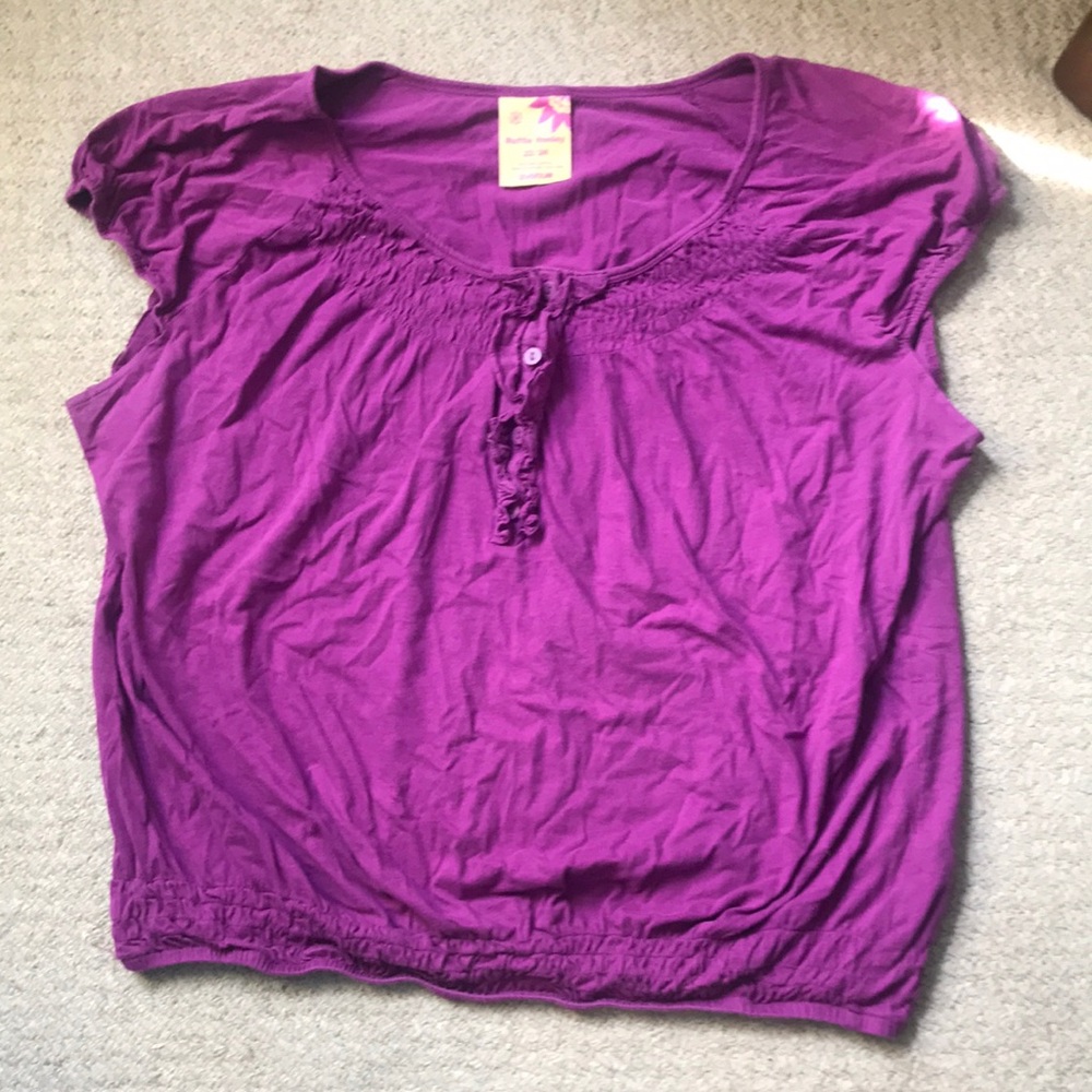 Avenue ruffle Henley